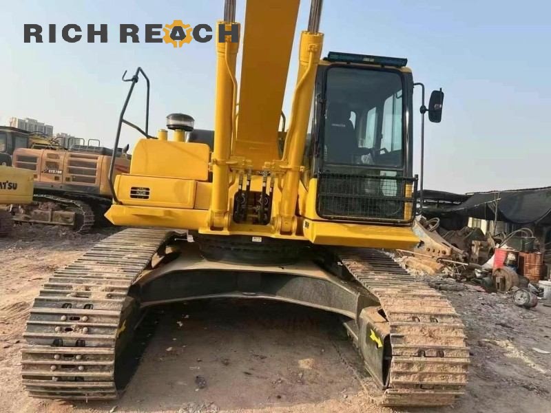 Left side undercarriage of a 2015 Komatsu PC360-7 excavator, 2,700 hours, price $37,500